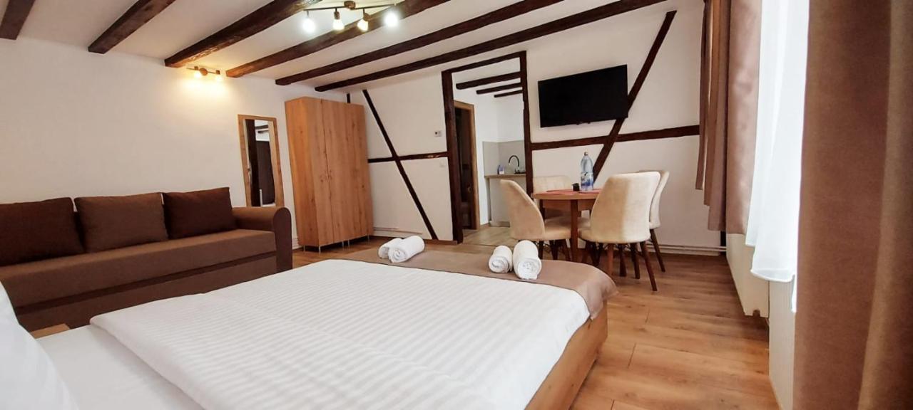 Lindenhaus Hotel Sibiu Eksteriør billede