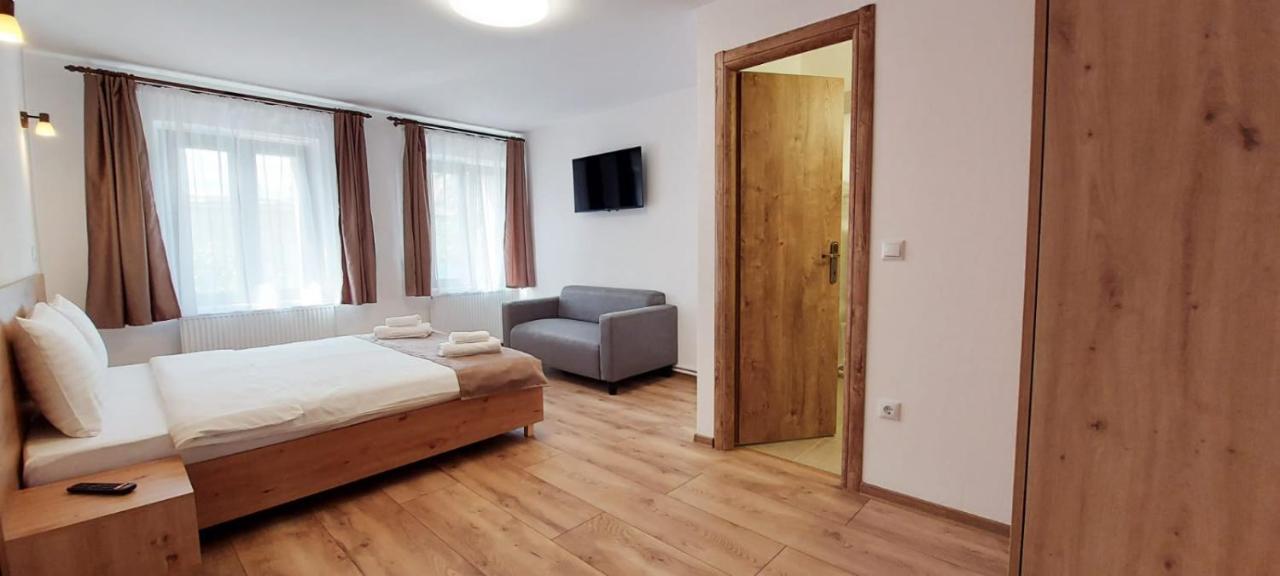 Lindenhaus Hotel Sibiu Eksteriør billede