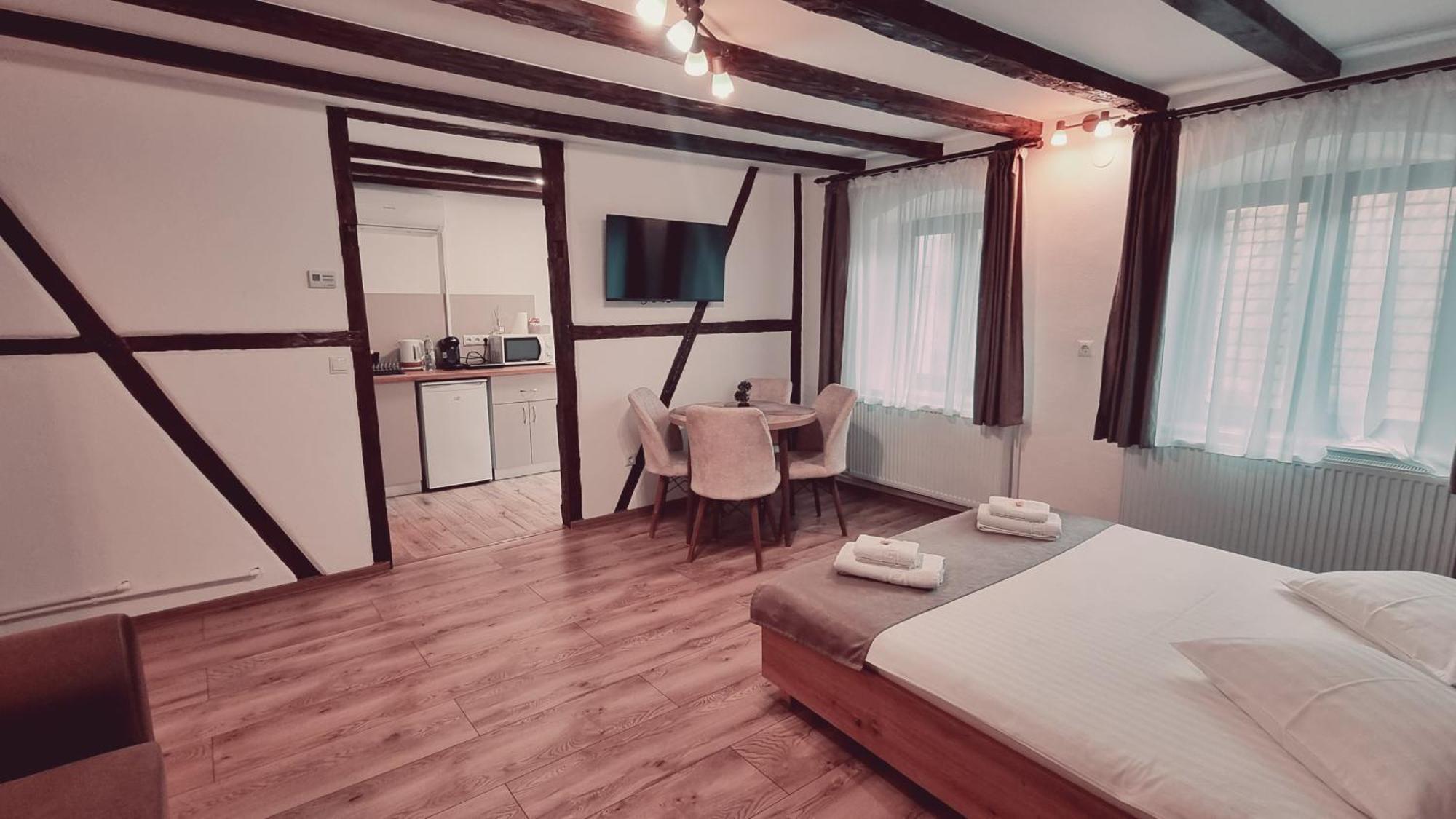 Lindenhaus Hotel Sibiu Eksteriør billede